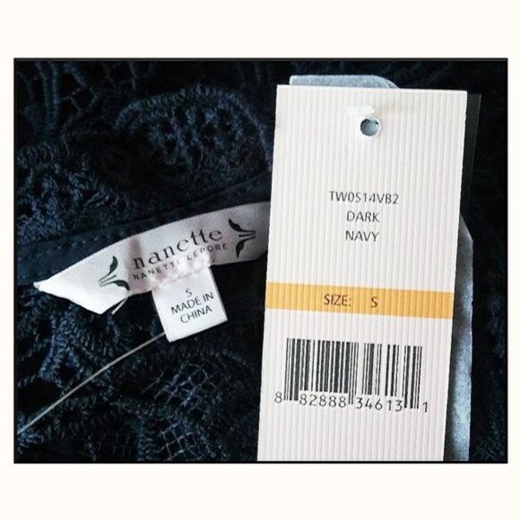 NANETTE LEPORE NEW Romantic Floral Allover Embossed/Scalloped ELace Top S - Picture 5 of 12